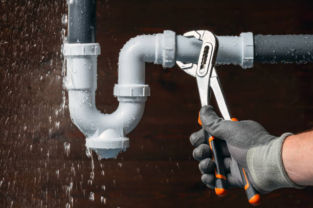 Professional Drain Cleaning technician working in Ellsworth, IL